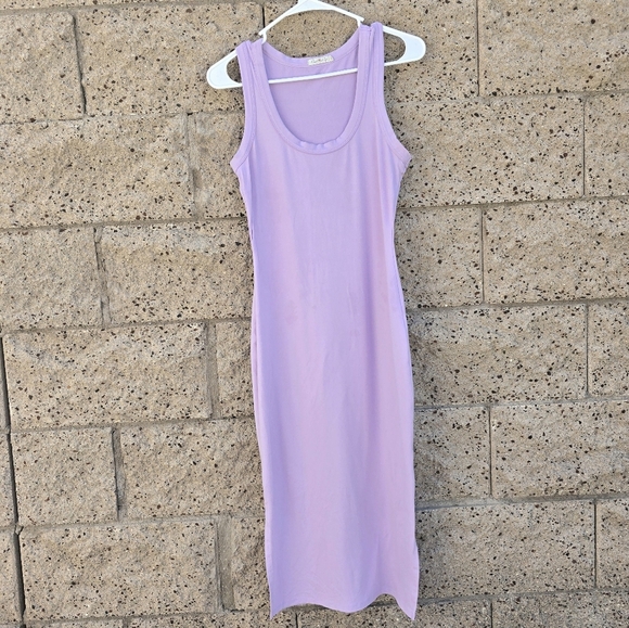 Women's Lilac Heart Hips Sleeveless Midi Dress - Picture 5 of 15